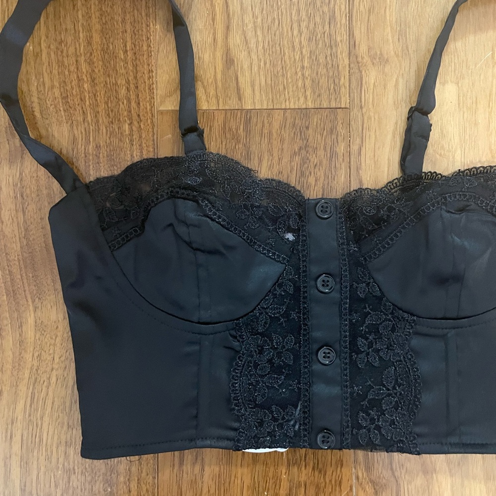 Princess polly NWT crop top